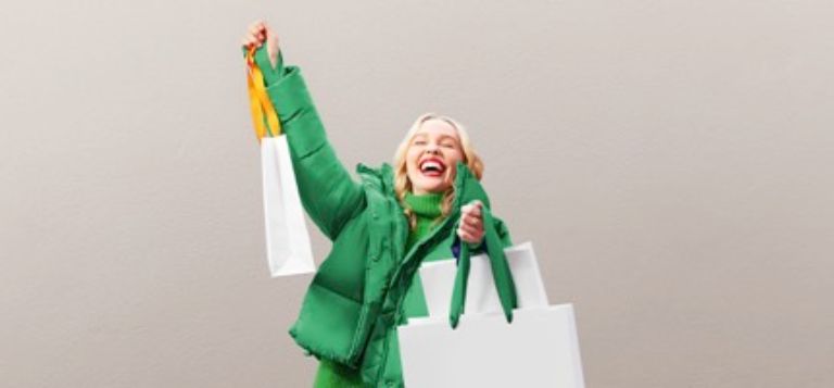 Sconti Straordinari sui prezzi outlet - Black Friday La Reggia Designer Outlet🤩