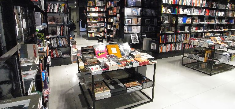 Armani Libri: 5% di sconto sull'acquisto di libri