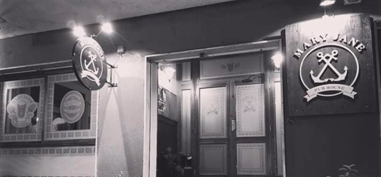 Mary Jane Pub House promo studenti